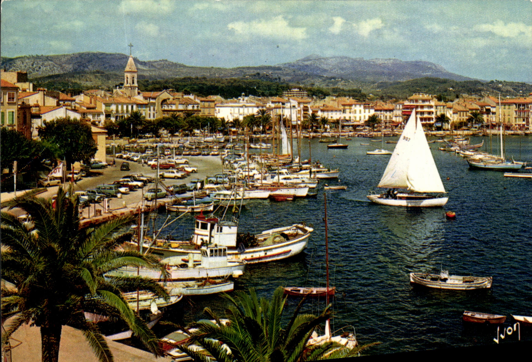 CPM Sanary Sur Mer Vue Generale sur le Port et la Ville