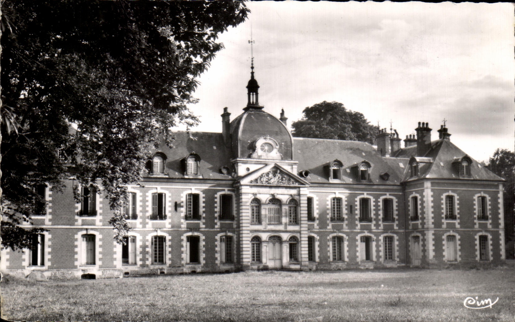 CPSM Yvetot Castle of Himont Wood