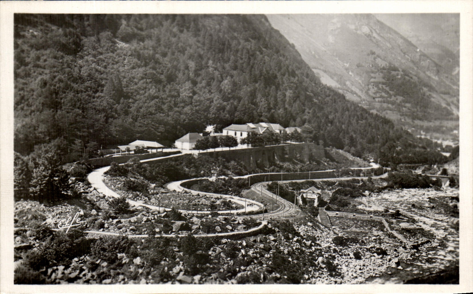 CPSM Hautes Pyrnees Cauterets La Ralliere