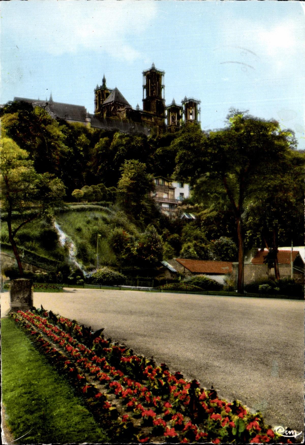 MODERN CARD Laon Seen On the Cathedral