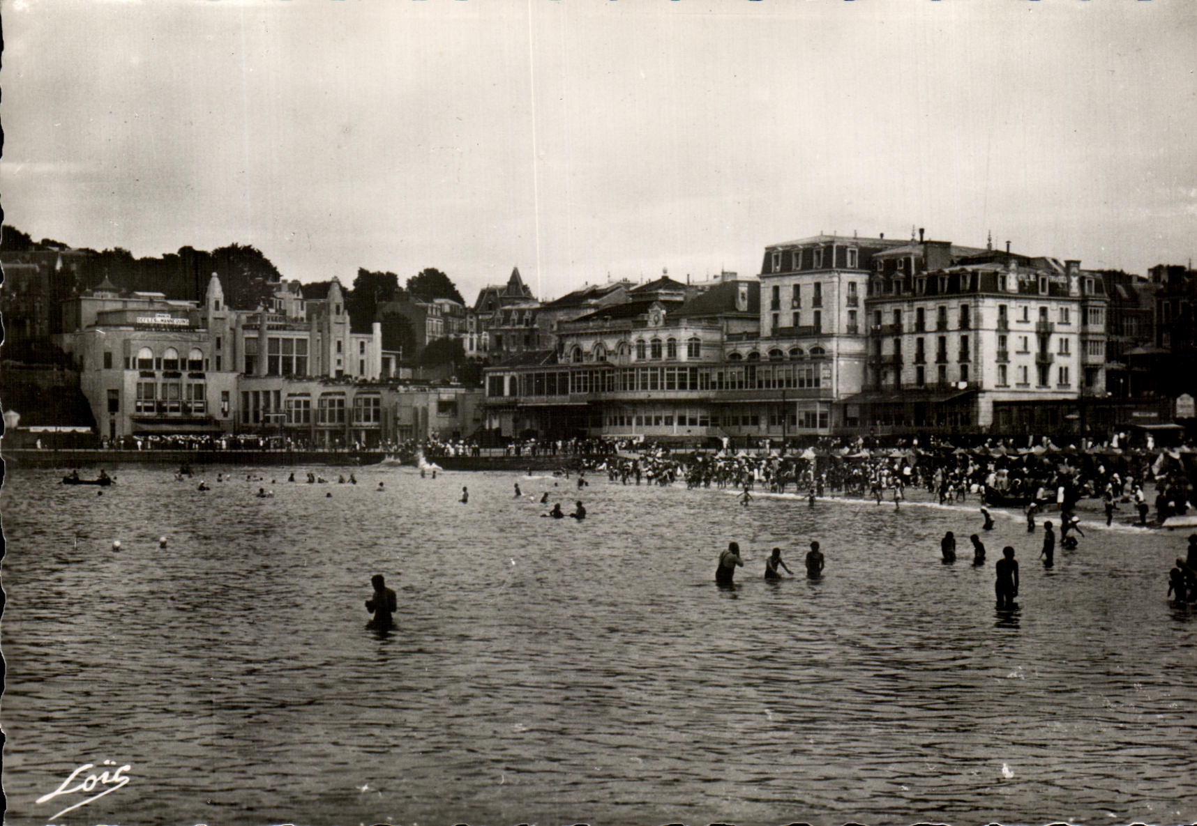 CPM Dinard La Plage de L Ecluse A L Heure du Bain 