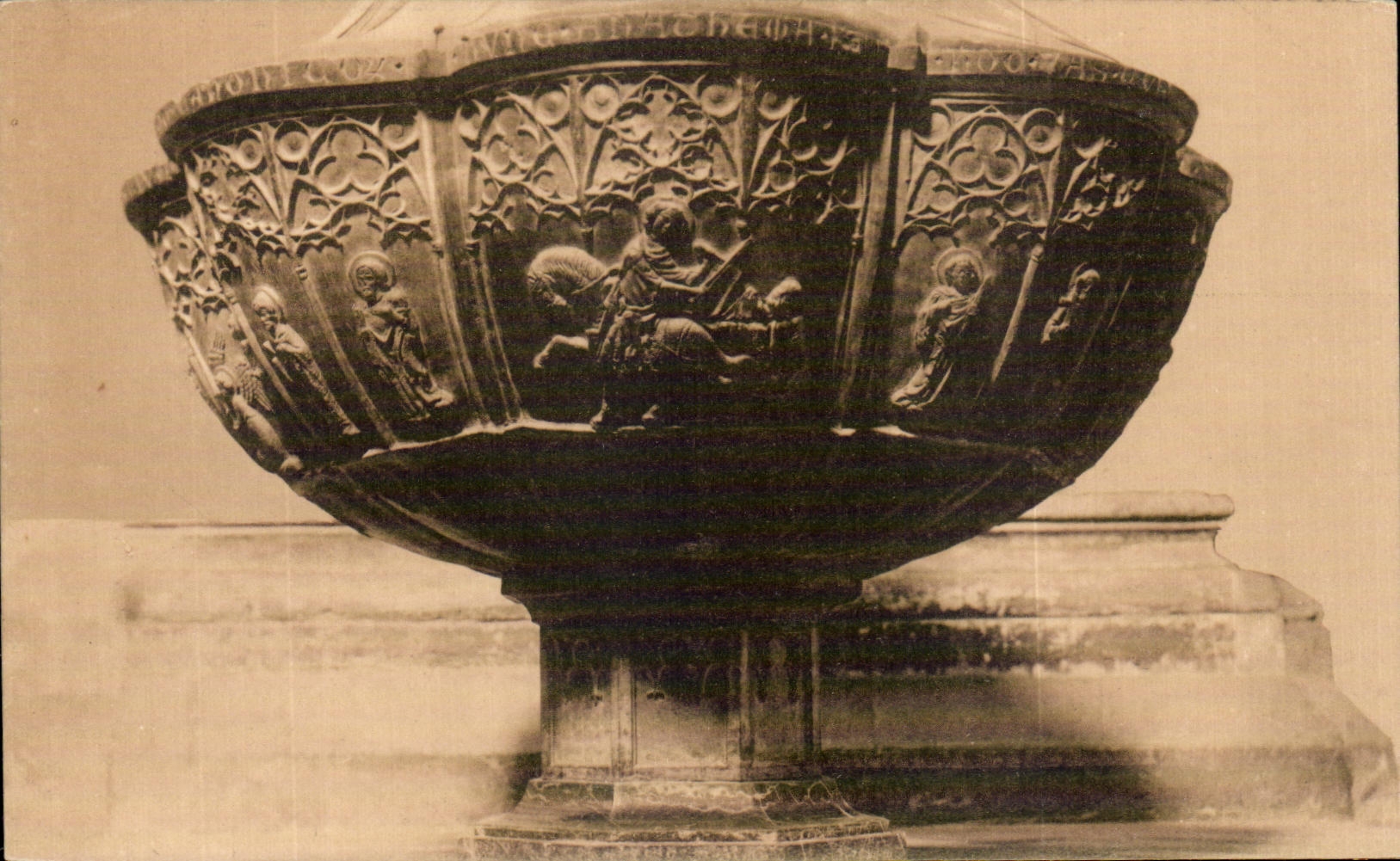 Dom Zu Maguncia Brance Bronce Taulbeckin um 1328 de la POSTAL de la VENDIMIA