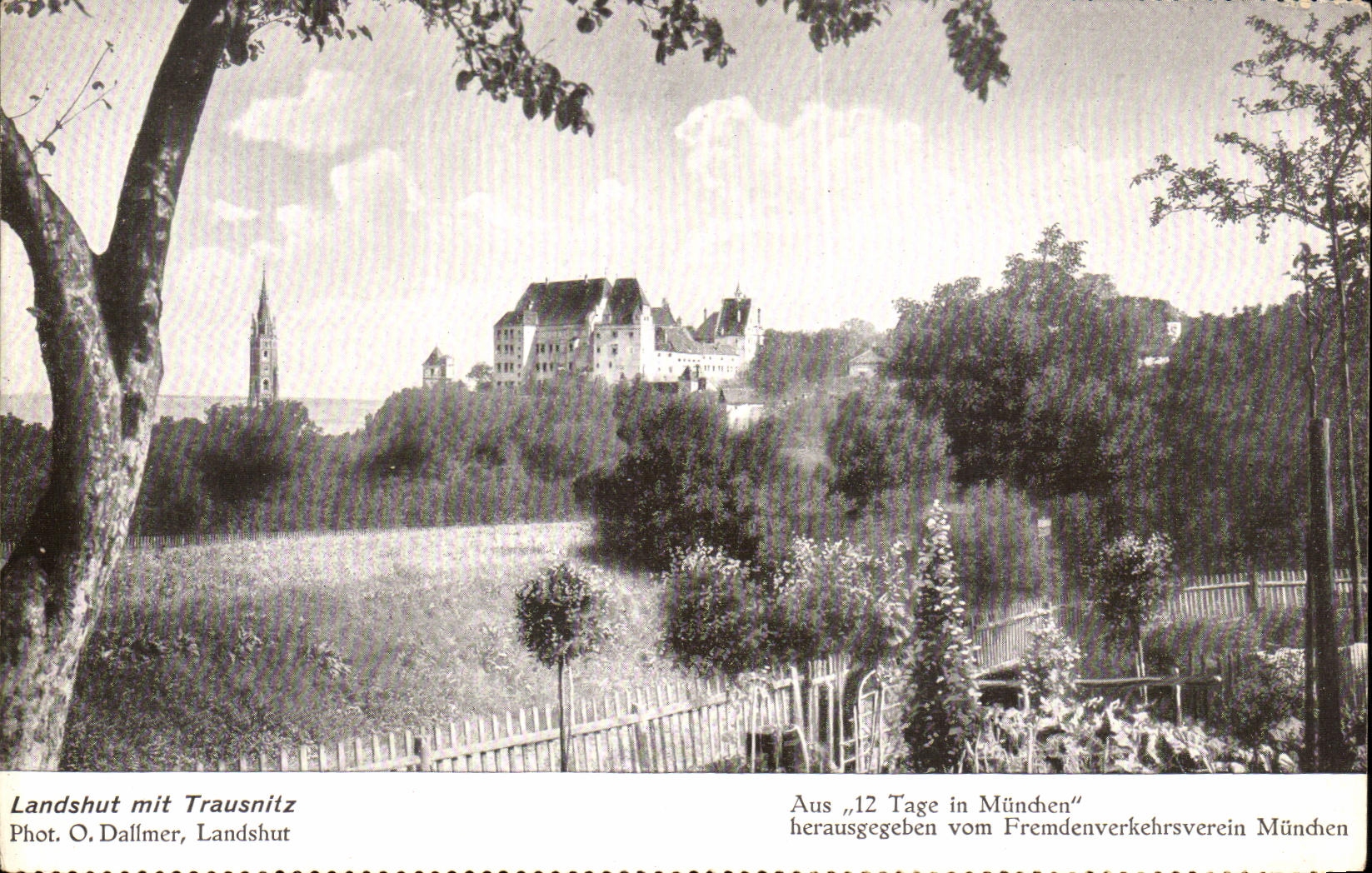 VINTAGE POSTCARD Landshut MIT Trausnitz