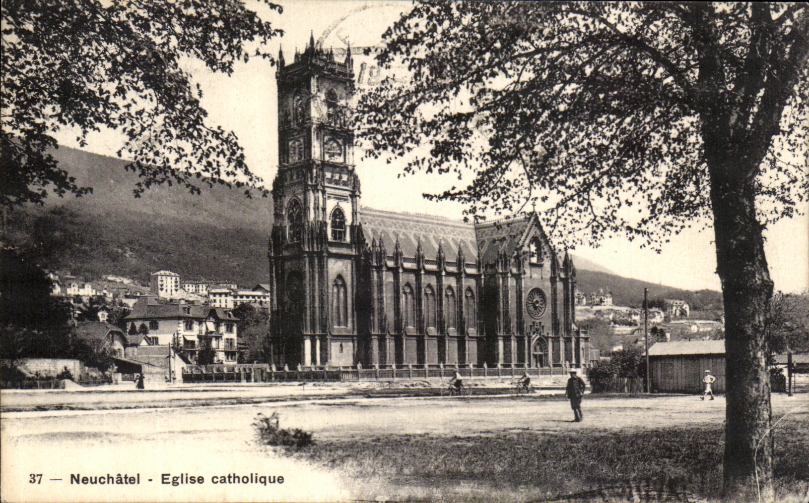 CPA Neuchatel Eglise Catholique