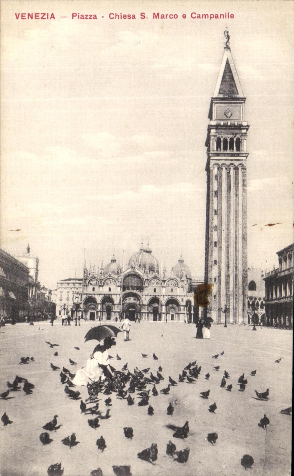 VINTAGE POSTCARD Venezia Piazza chiesa S Marco E Bell tower