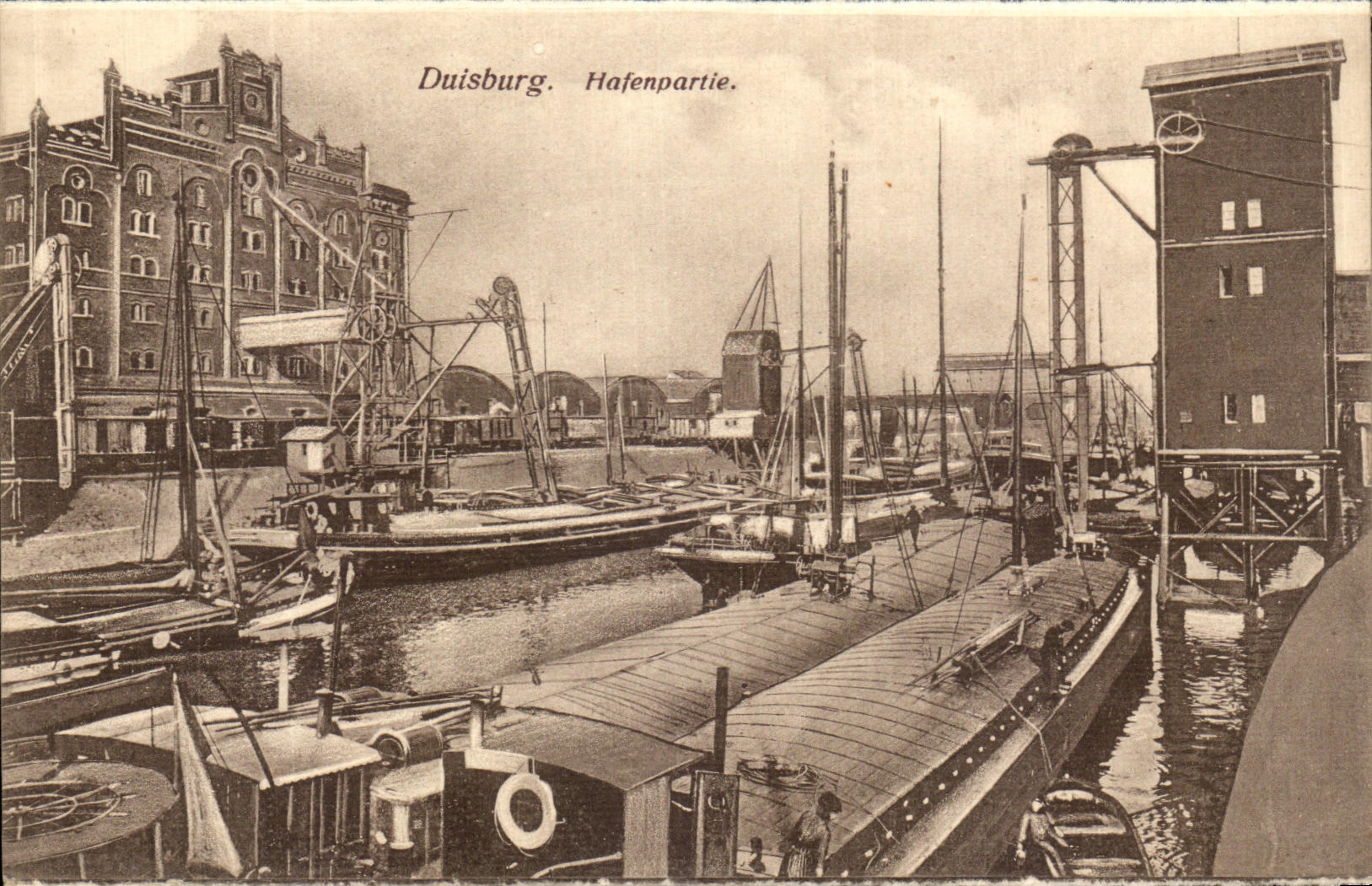 VINTAGE POSTCARD Duisburg Hafenpartie Boats