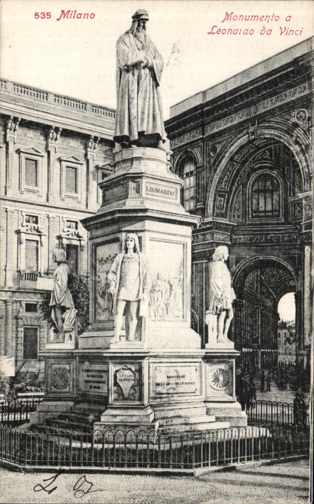VINTAGE POSTCARD Milano Monumento Leonardo Da Vinci Leonard de Vinci