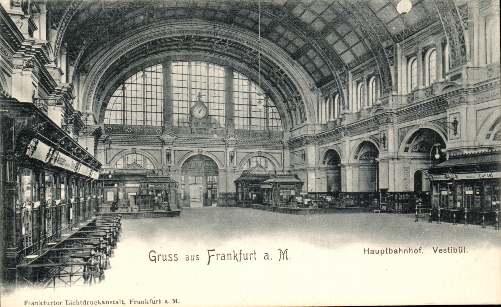 VINTAGE POSTCARD Gruss aus Frankfurt Hauptbahnof Vestibul