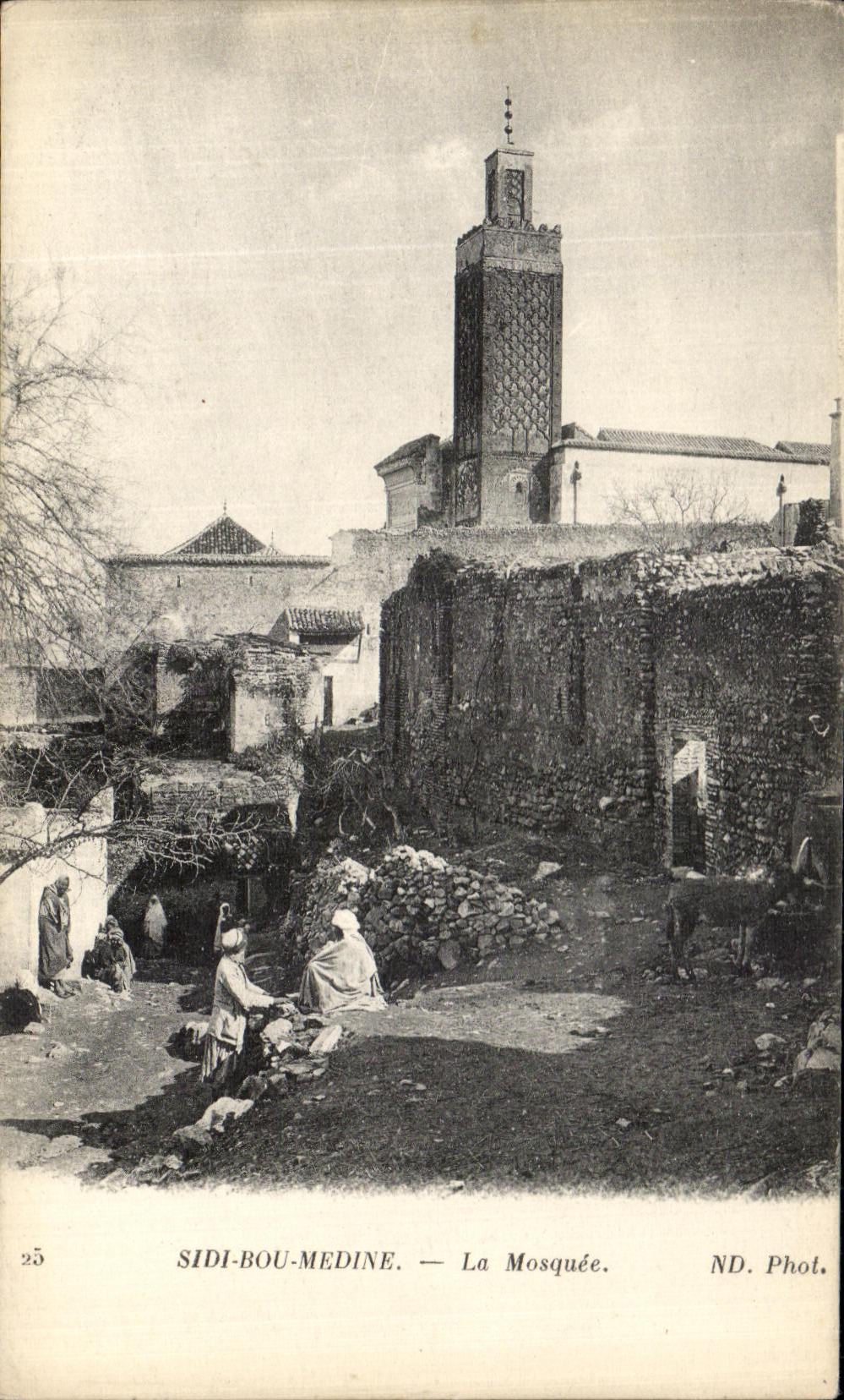 VINTAGE POSTCARD Sidi Bou Medine the mosque