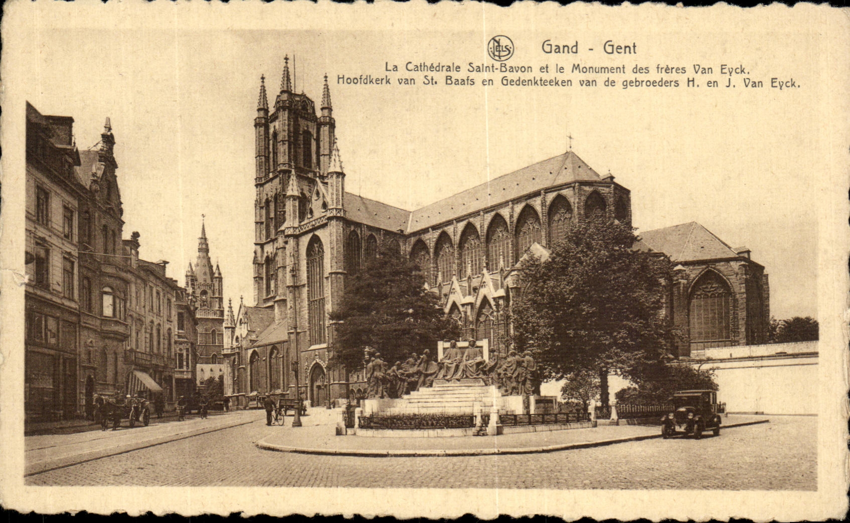 CPA Gand Gent La Cathedrale Saint Bavon et le Monument des Van
