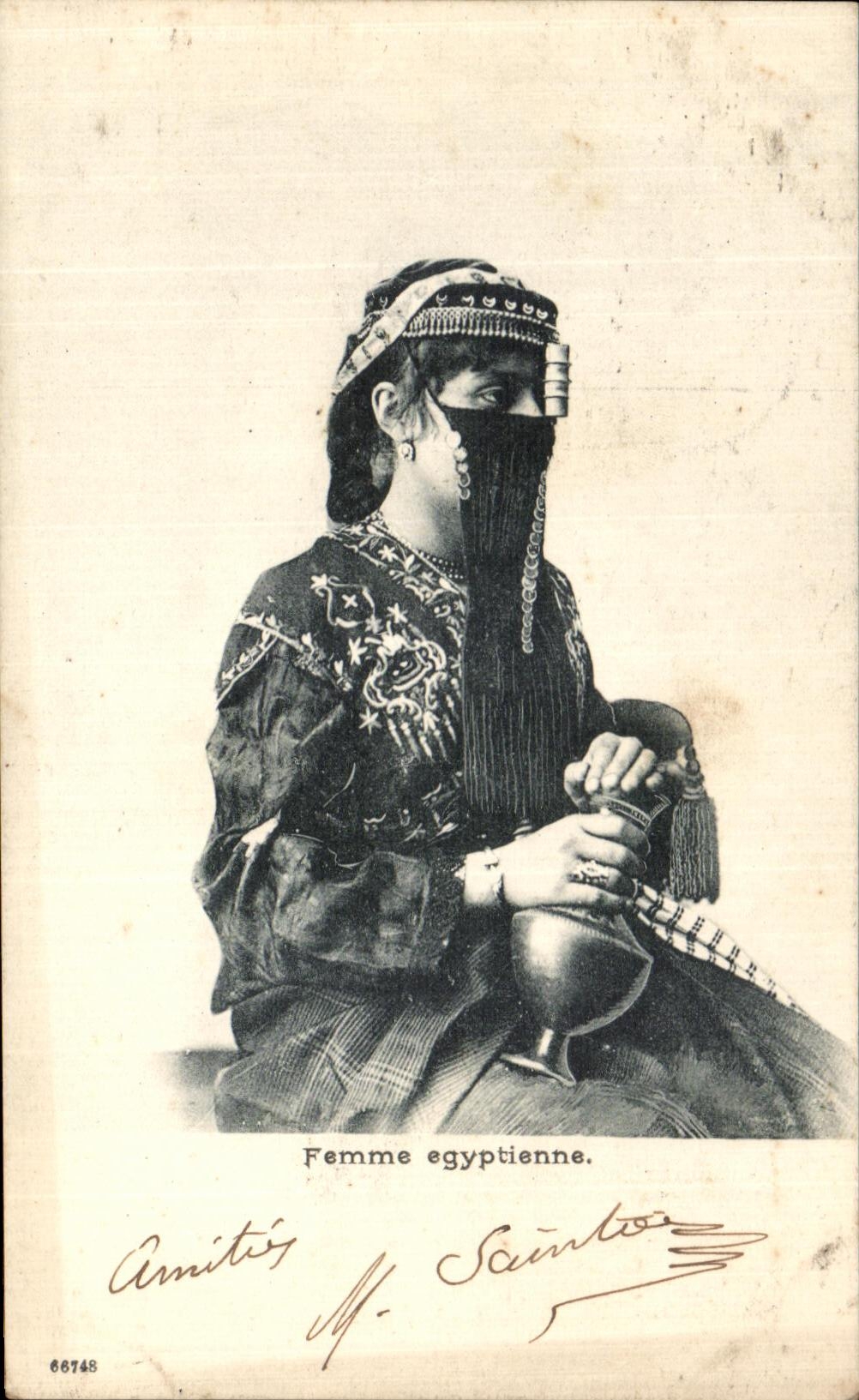VINTAGE POSTCARD Women Egyptian woman Egypt Folklore