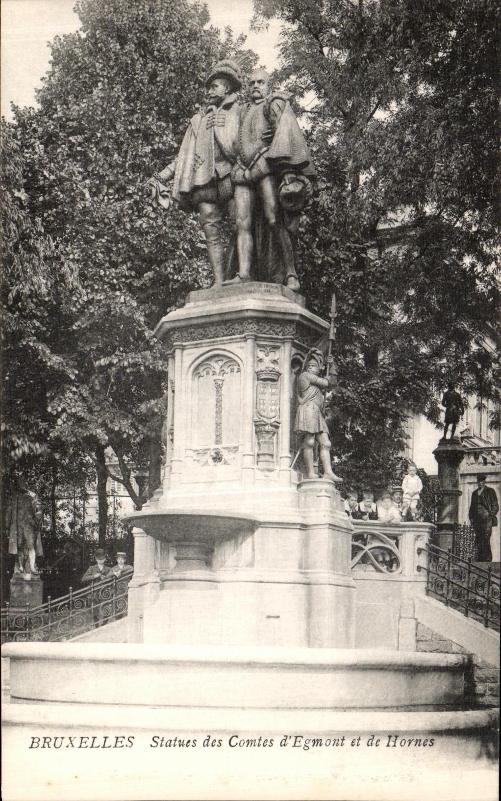 Estatuas de Bruselas de la POSTAL de la VENDIMIA de las cuentas D Egmont y Hornes