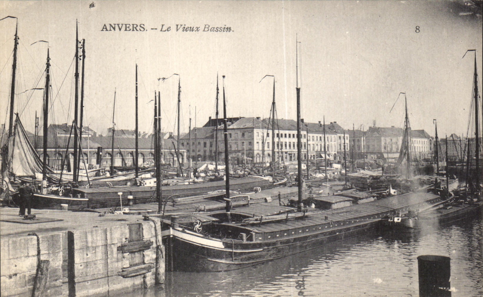 POSTAL Amberes de la VENDIMIA las lanchas a remolque viejas de los barcos del lavabo