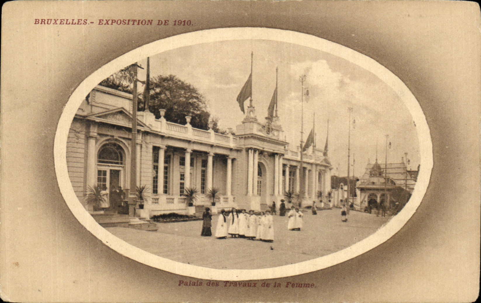 VINTAGE POSTCARD Brussels Fair Of 1910 Palates of work of the woman