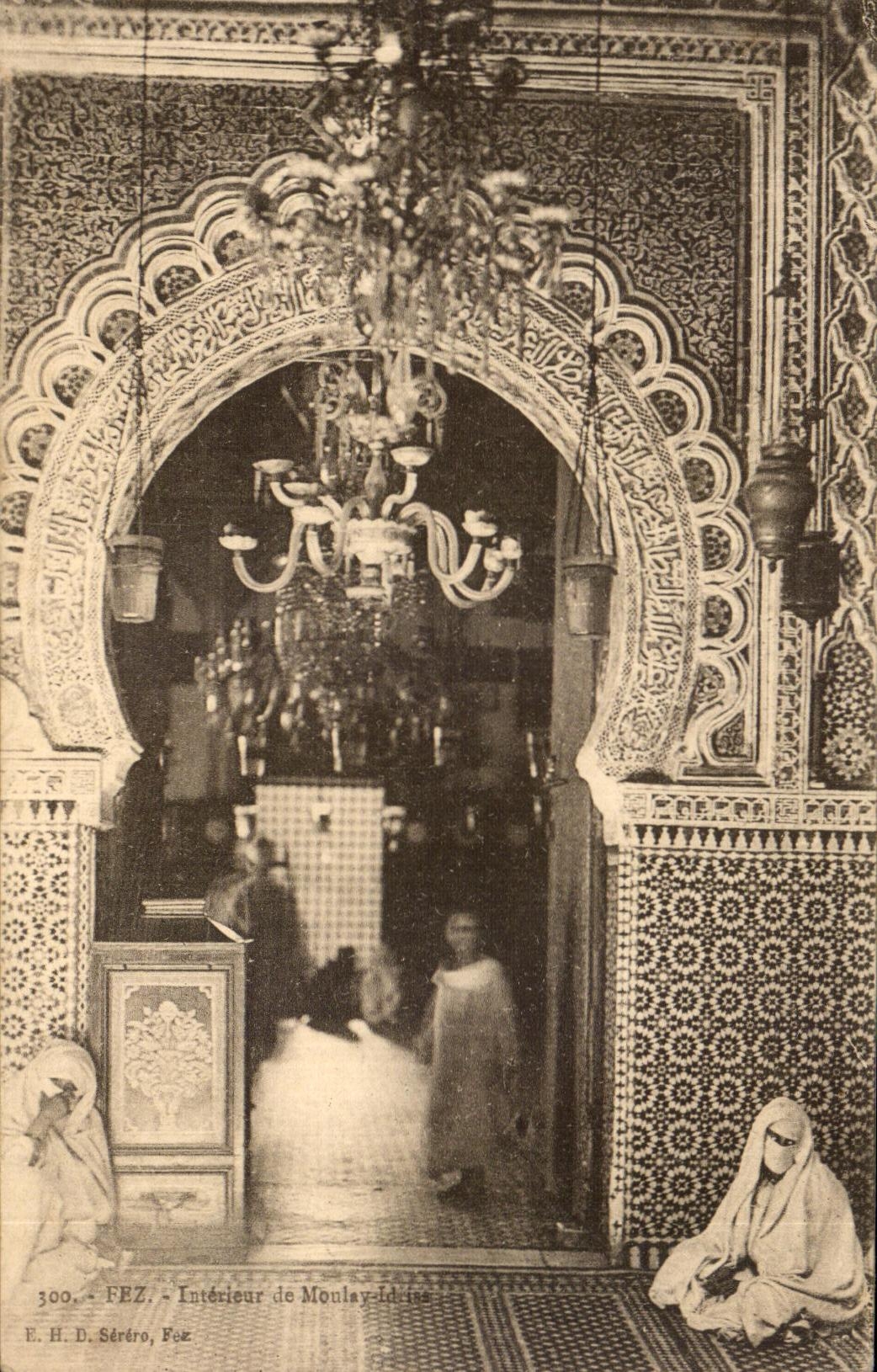 CPA Fez Interieur de Moulay Idriss Femme
