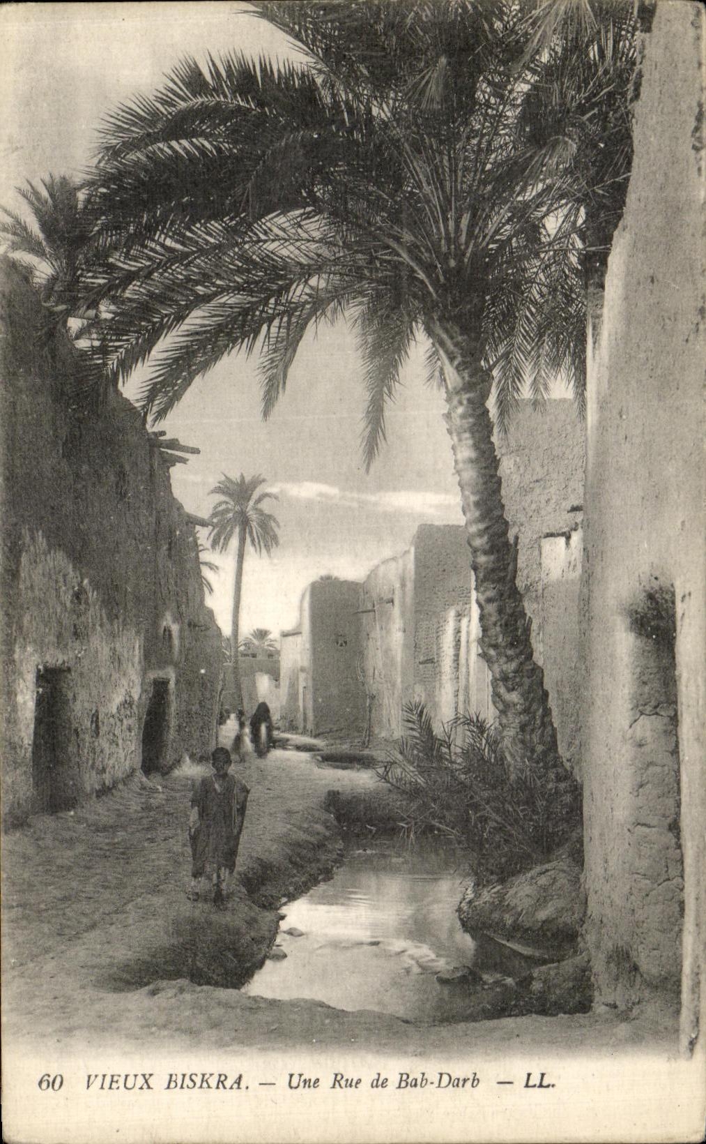 CPA Vieux Biskra Une rue de bab Darb Algerie