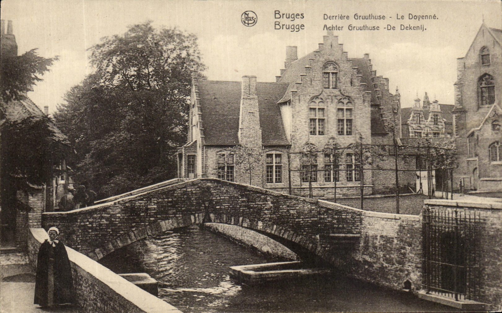VINTAGE POSTCARD Bruges Brugge Behind Gruuthuse the Senior