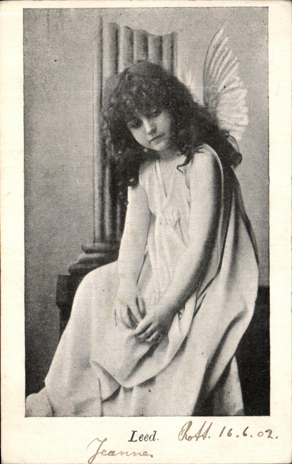VINTAGE POSTCARD Leed Angel