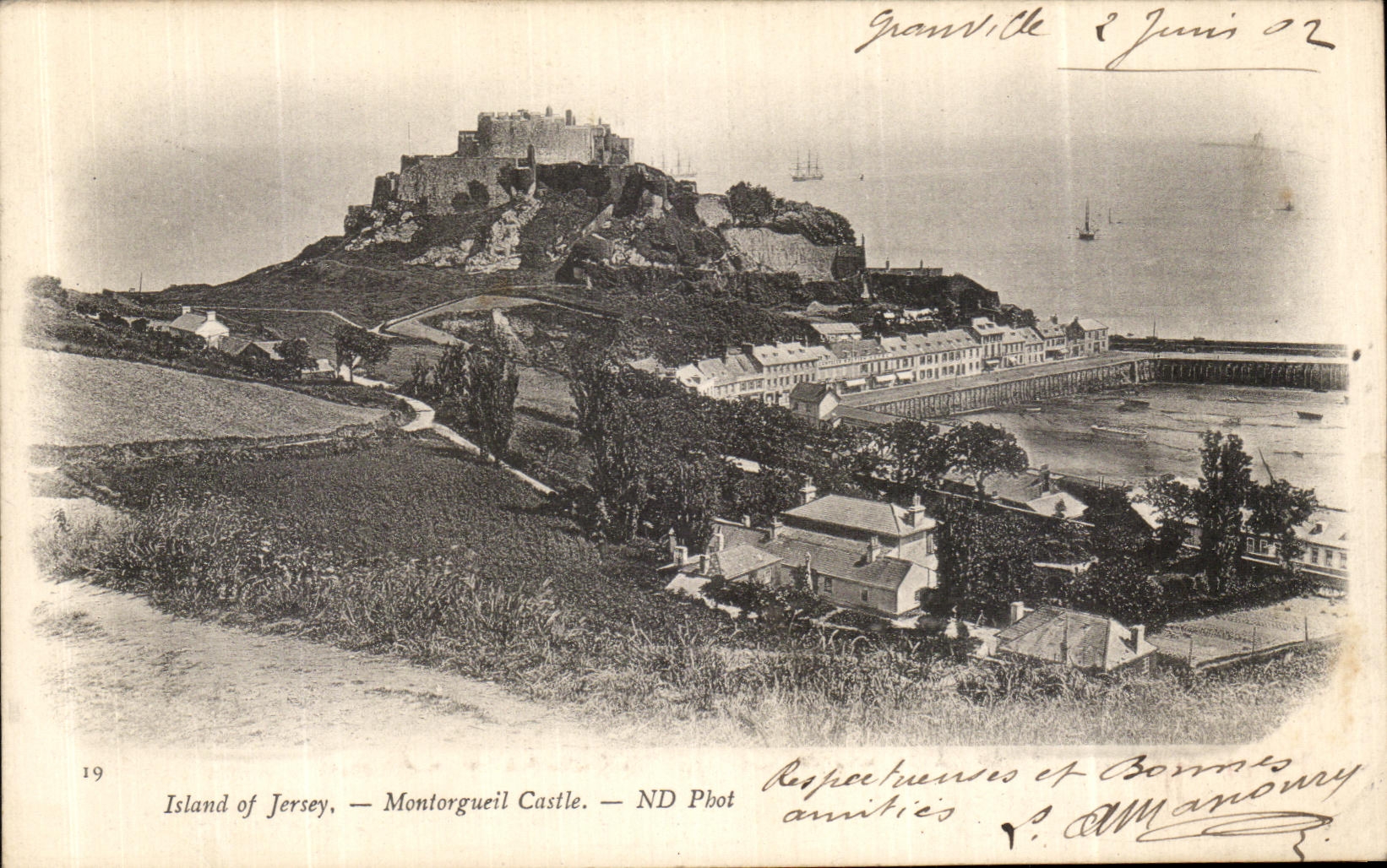 VINTAGE POSTCARD Island od Jersey Montorgueil Castle