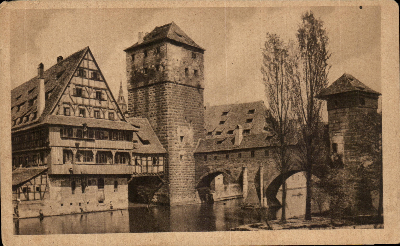 VINTAGE POSTCARD Nurnberg Henkersteg