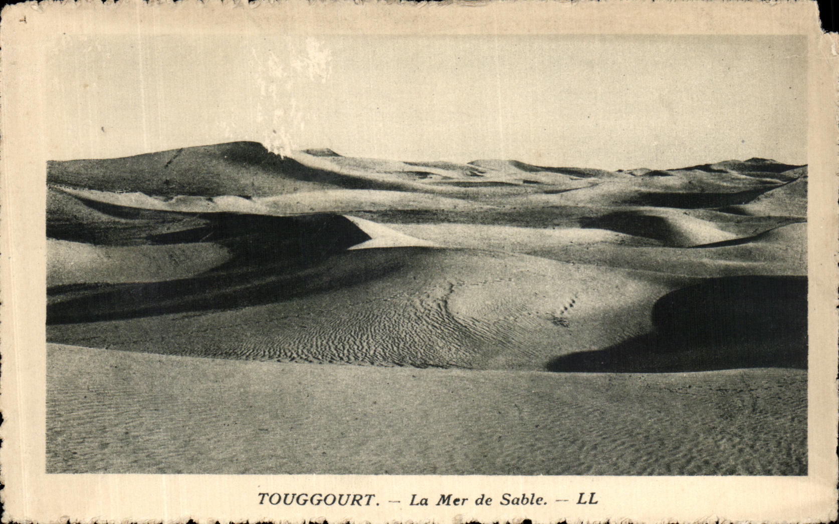 VINTAGE POSTCARD Touggourt Sea of sand