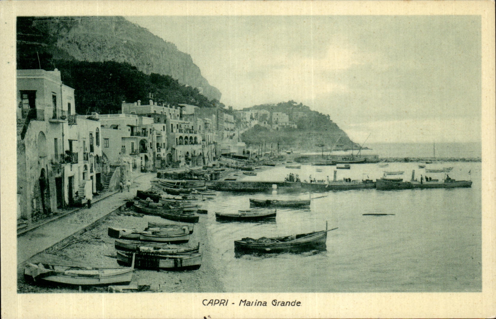 VINTAGE POSTCARD Capri Marina Large Boats