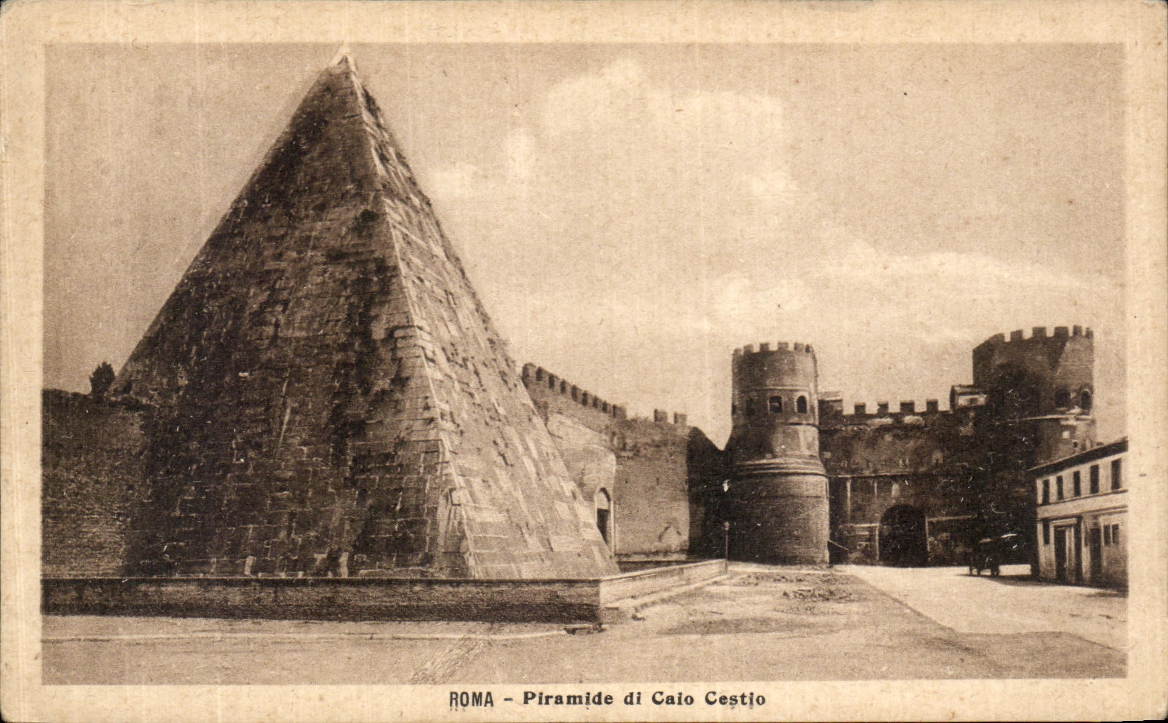 POSTAL Roma Piramide di Caio Cestlo de la VENDIMIA