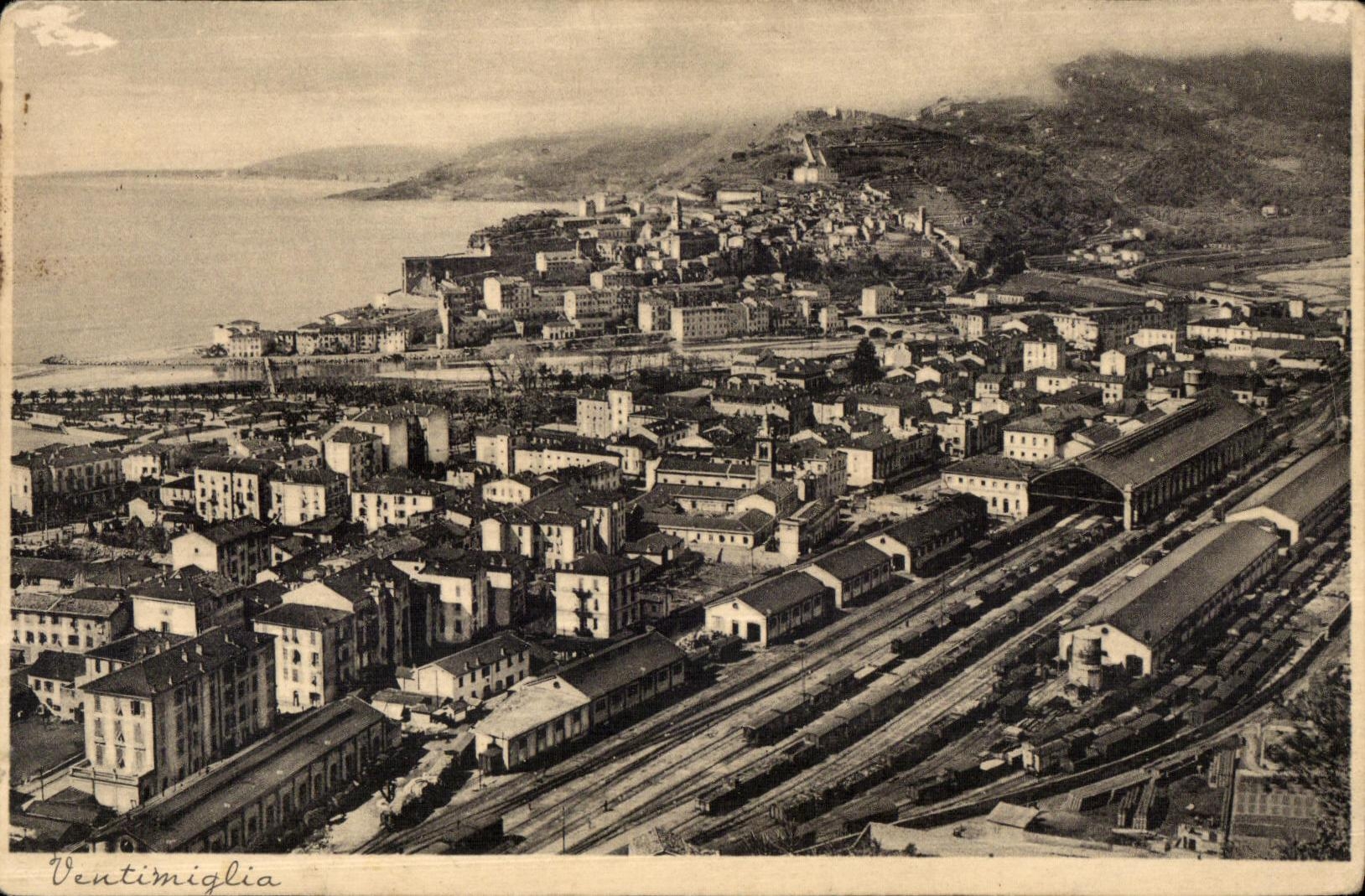 Trenes de Ventimiglia de la POSTAL de la VENDIMIA