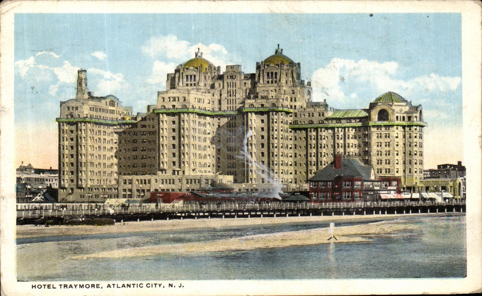 VINTAGE POSTCARD Hotel Traymore Atlantic City