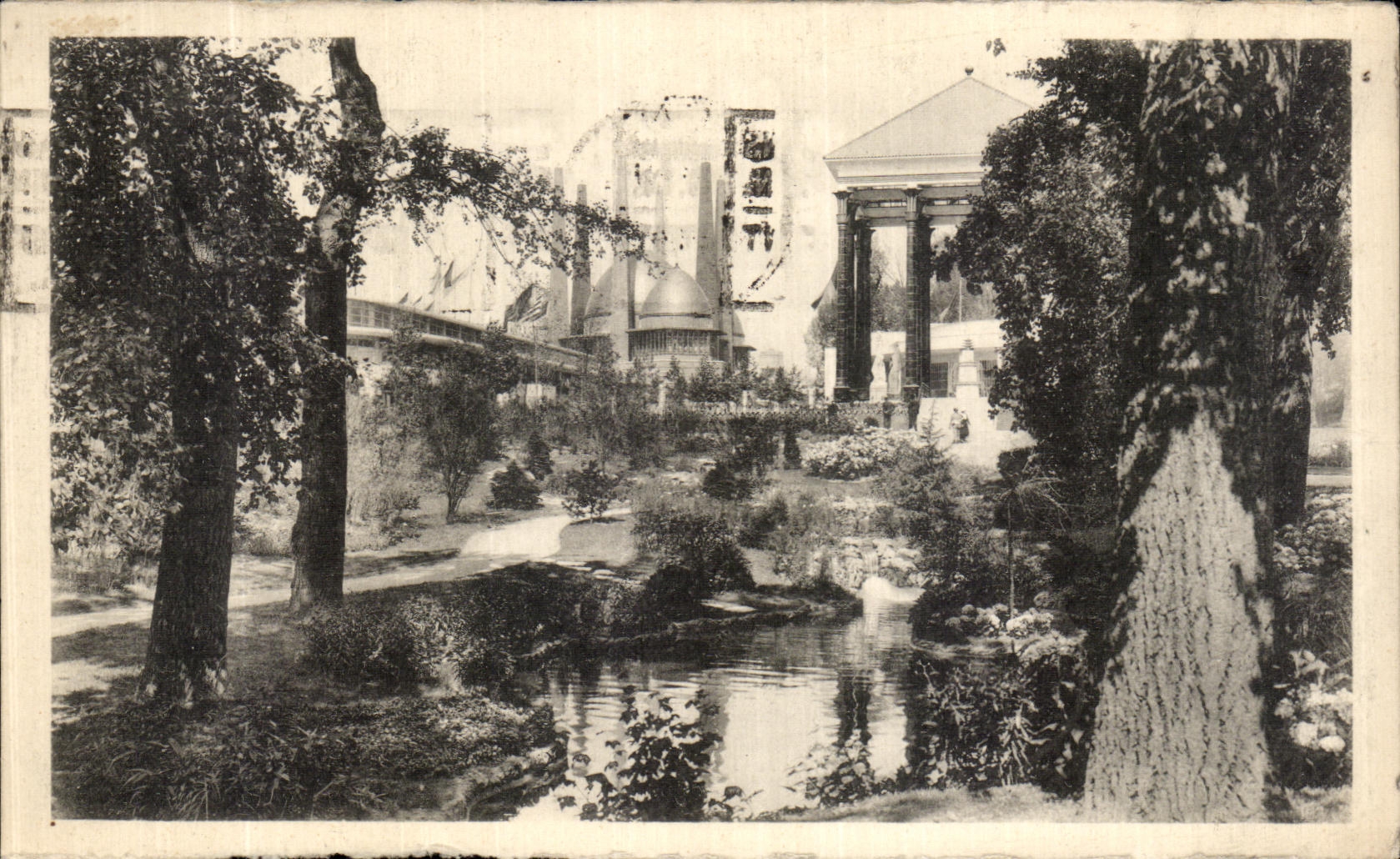 VINTAGE POSTCARD World Fair Brussels 1935 Sight of the park