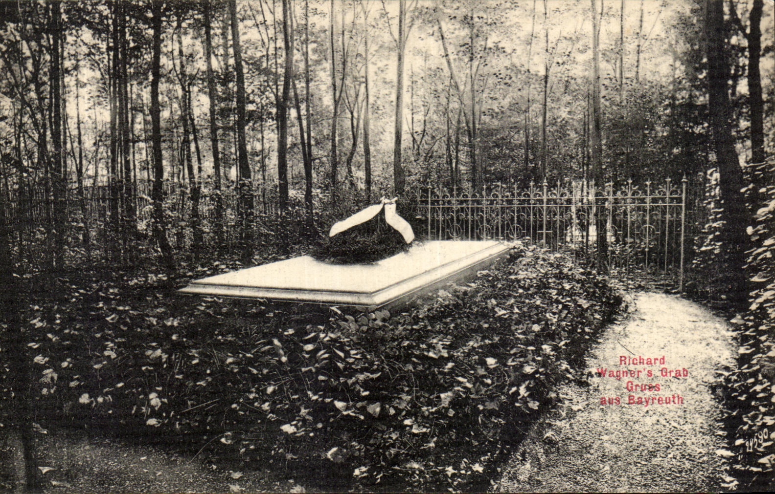 VINTAGE POSTCARD Richard Wagner Grab Gries aus Bayreuth