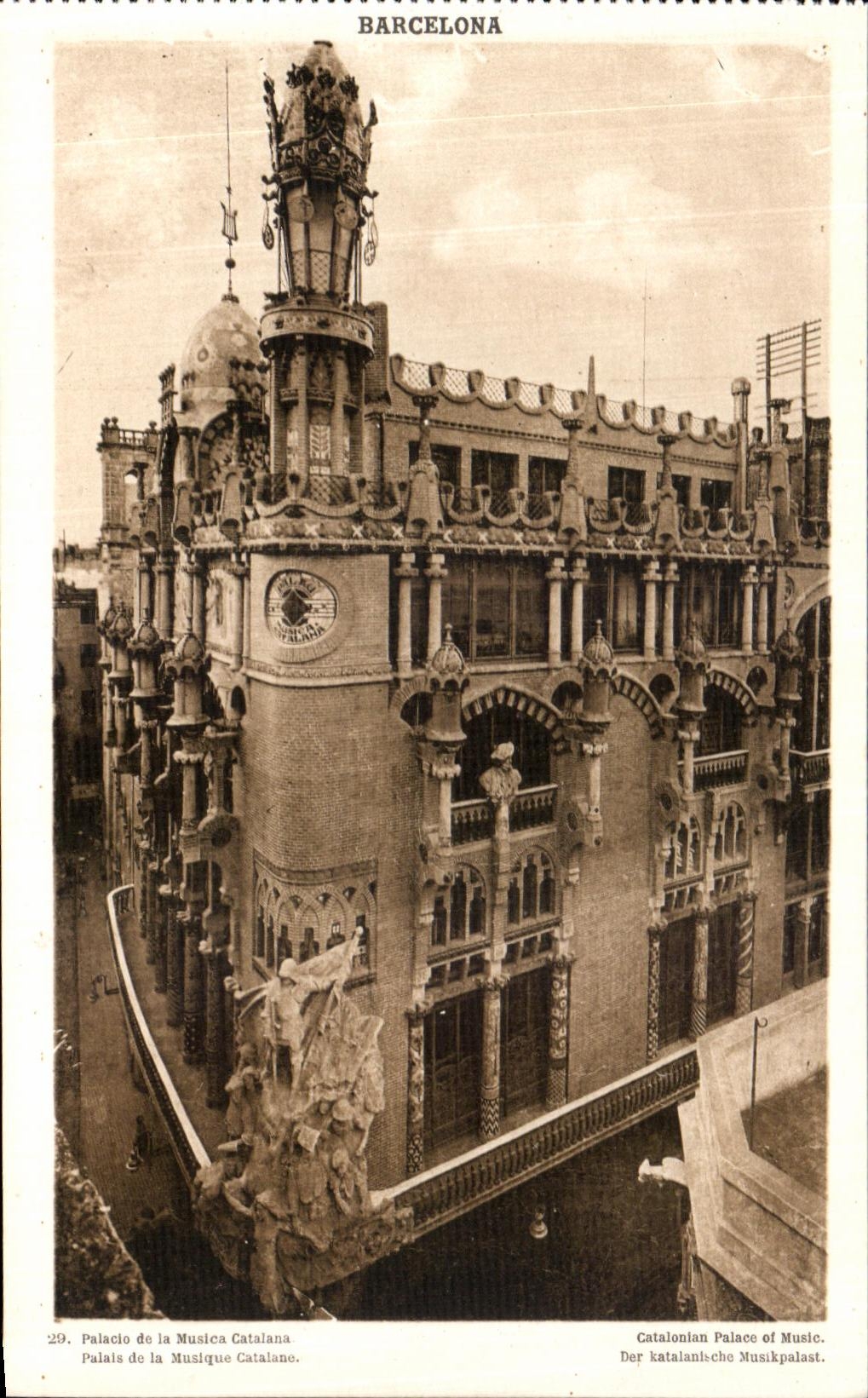 VINTAGE POSTCARD Barcelona Palate of Musica Catalana