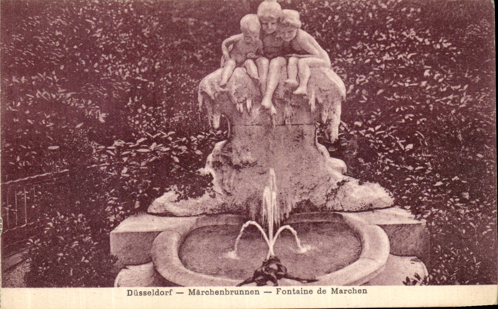 VINTAGE POSTCARD Dusseldorf Marchenbrunnen Fountain of Marchen