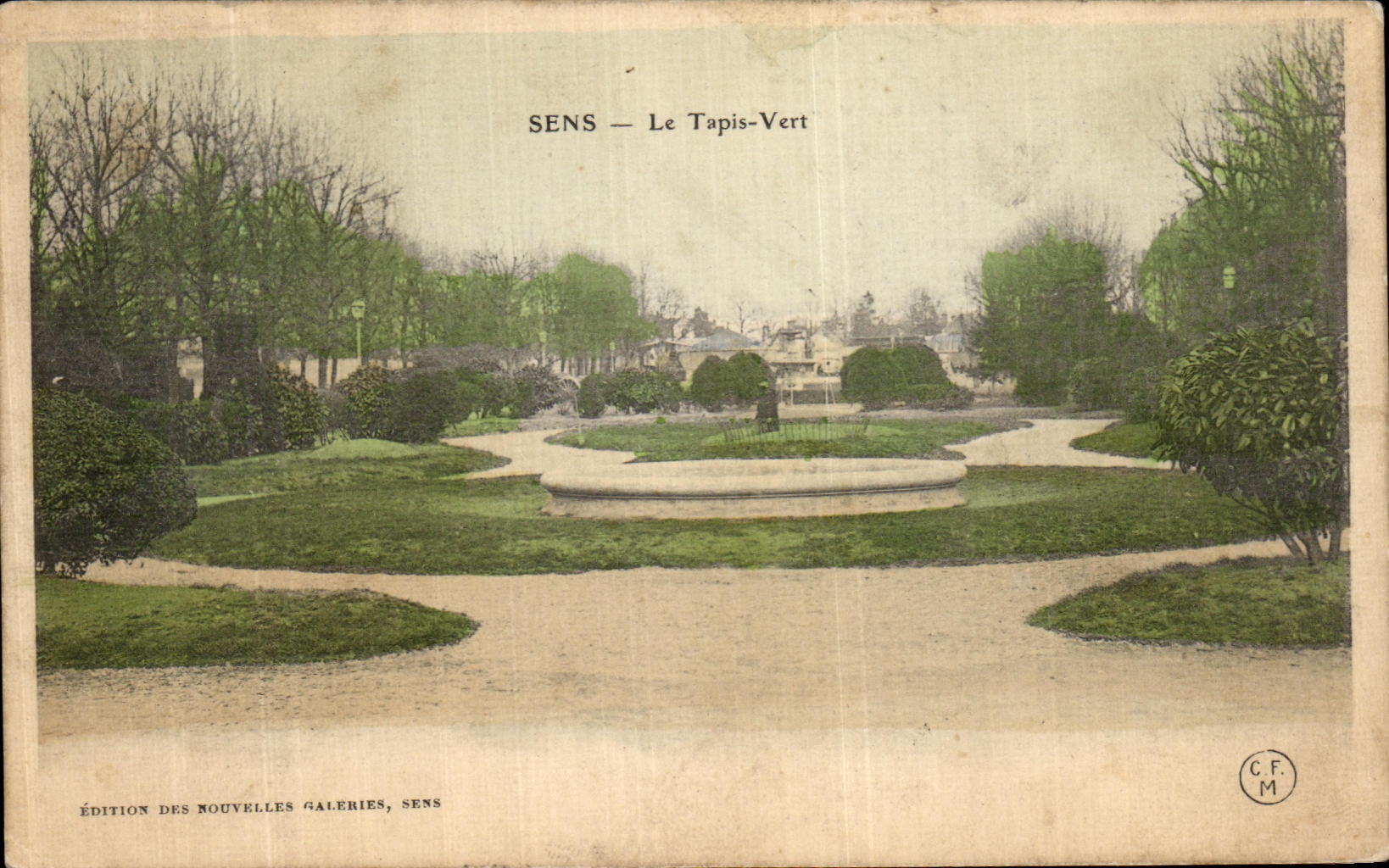 CPA Sens Le Tapis Vert