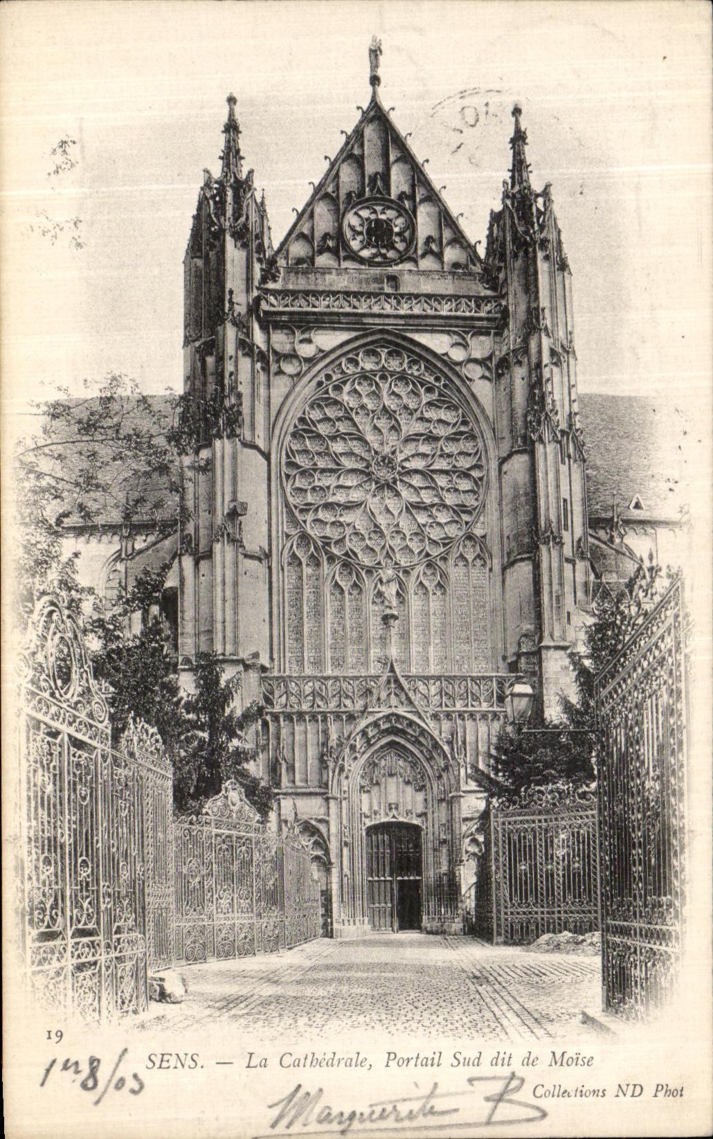 CPA Sens La Cathedrale portail Sud dit de Moise