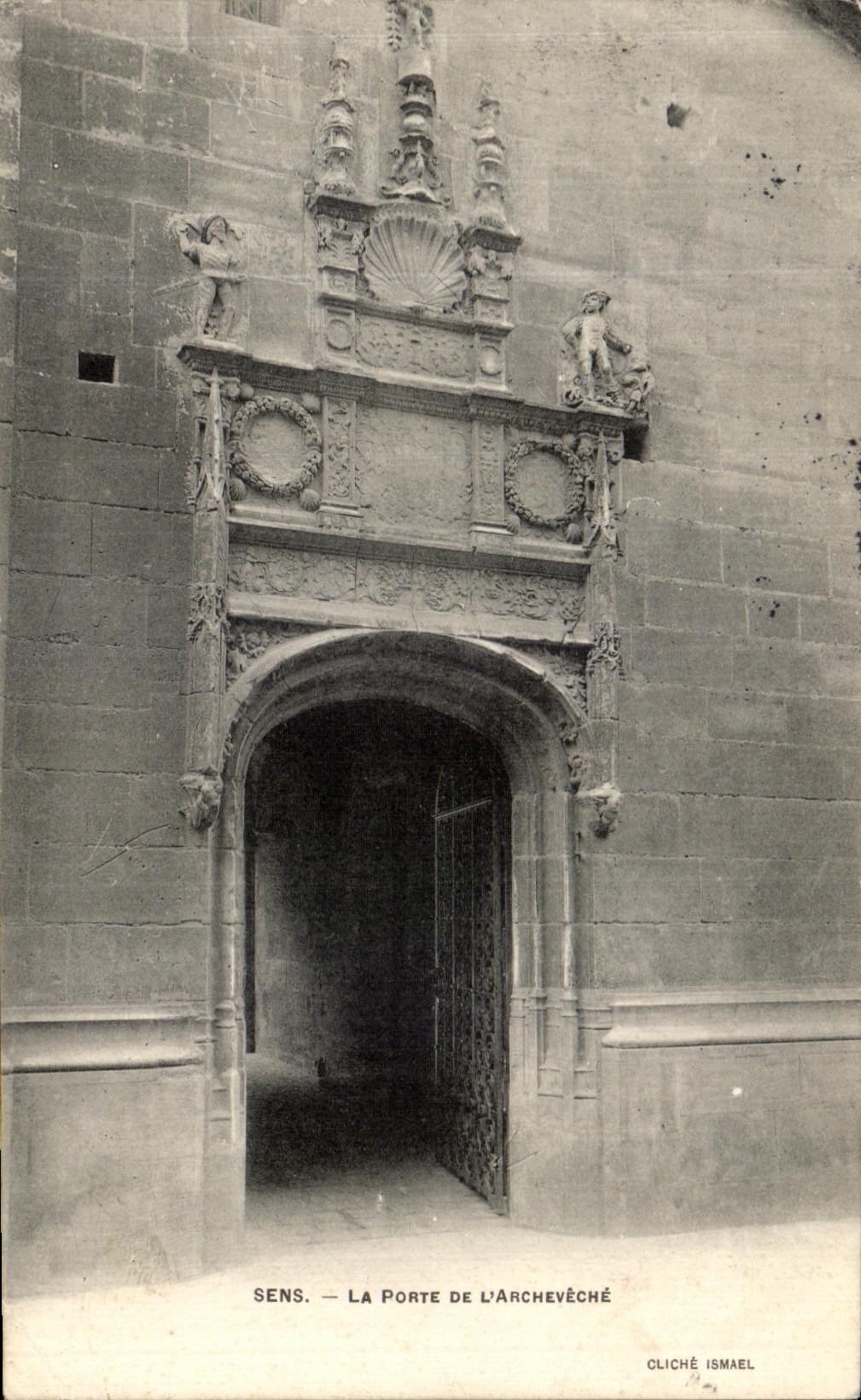 CPA Sens La porte De l Archeveche