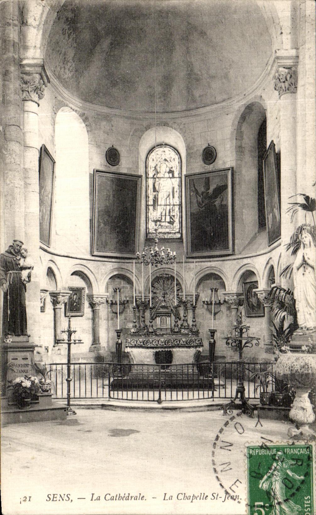 CPA Sens La Cathedrale La Chapelle St Jean