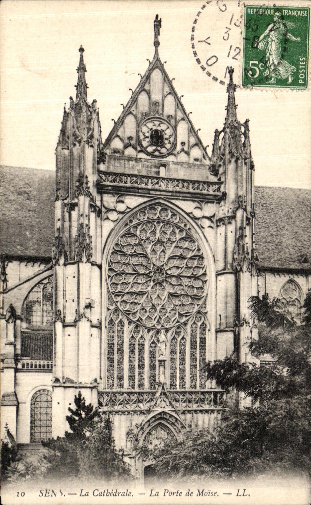 CPA Sens La Cathedrale La Porte de Moise