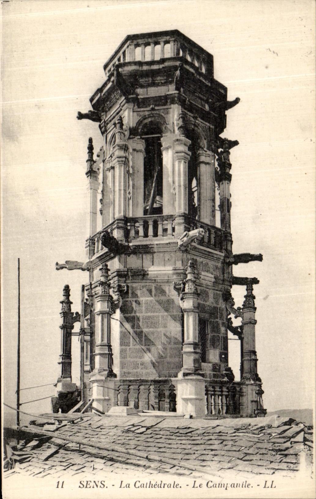 CPA Sens La Cathedrale Le Canqannile