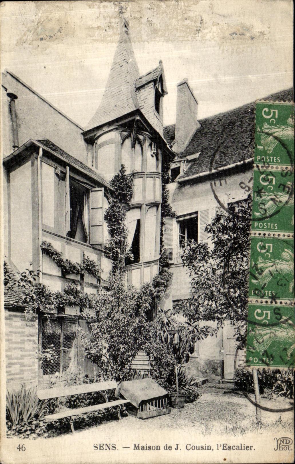 CPA Sens Maison de Cousin L Escalier