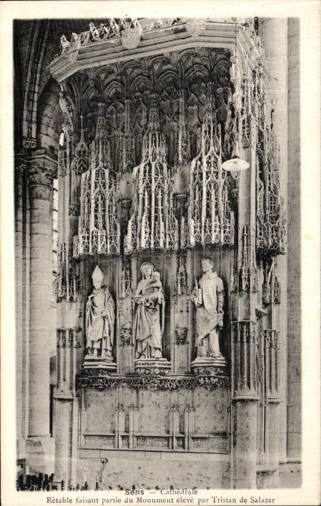 CPA Sens Cathedrale Retable Partie du monument eleve par Tristan de Salazar