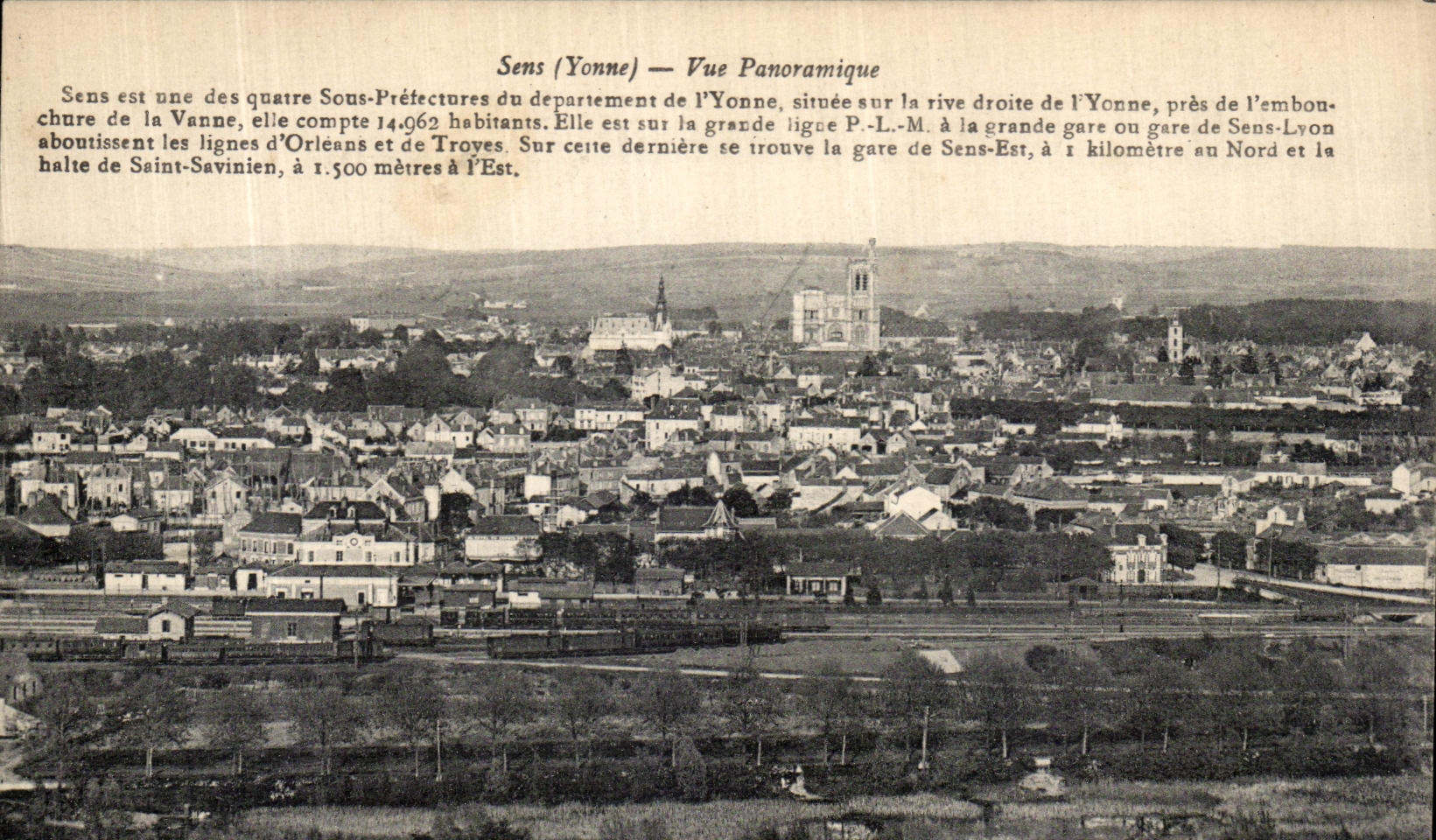 CPA Sens Vue Panoramique Trains