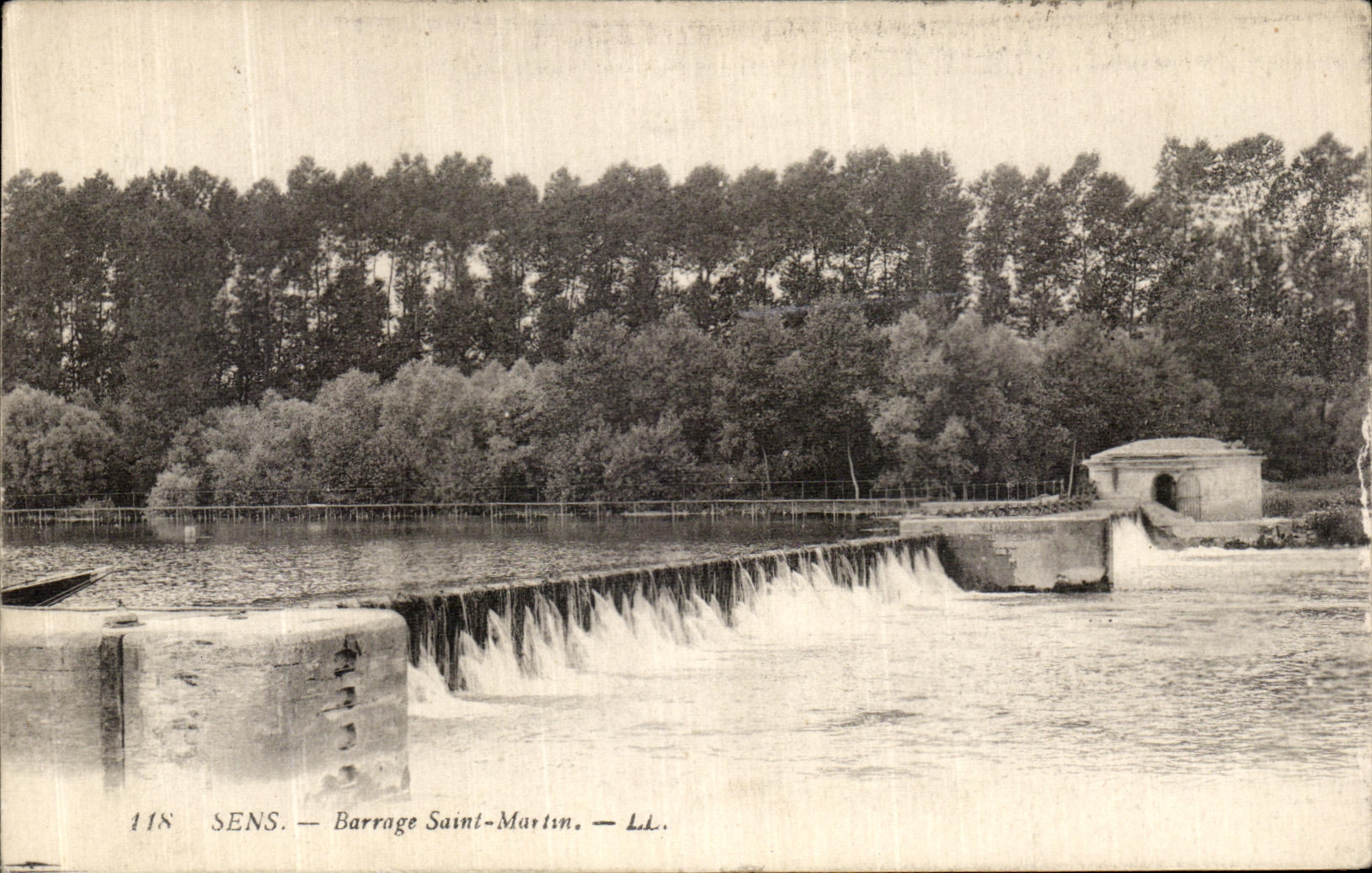 CPA Sens Barrage Saint Martin