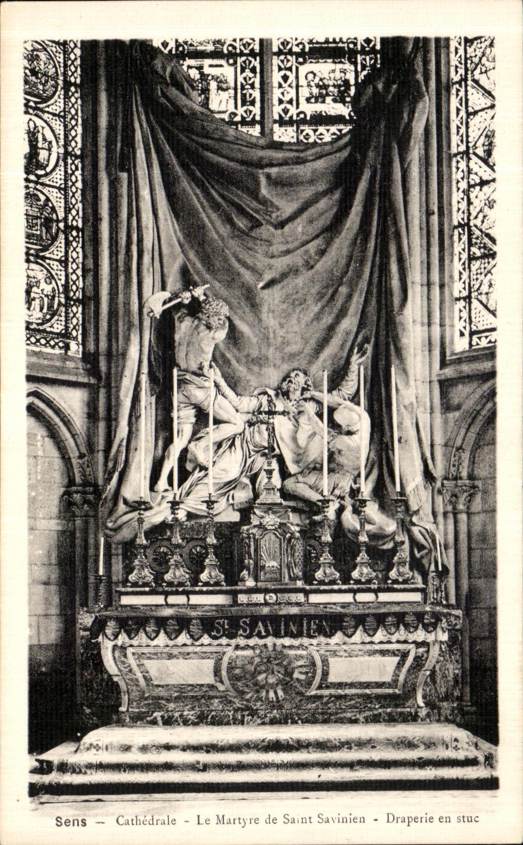 CPA Sens Cathedrale Le Martyre de Saint Savinien Draperie en stuc