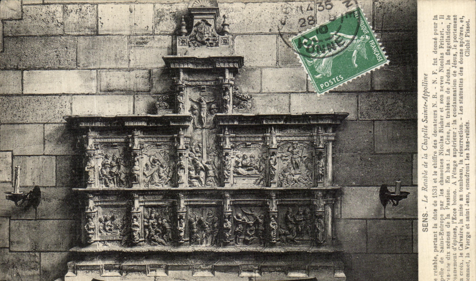 CPA Sens le retable de la chapelle Sainte Appolline