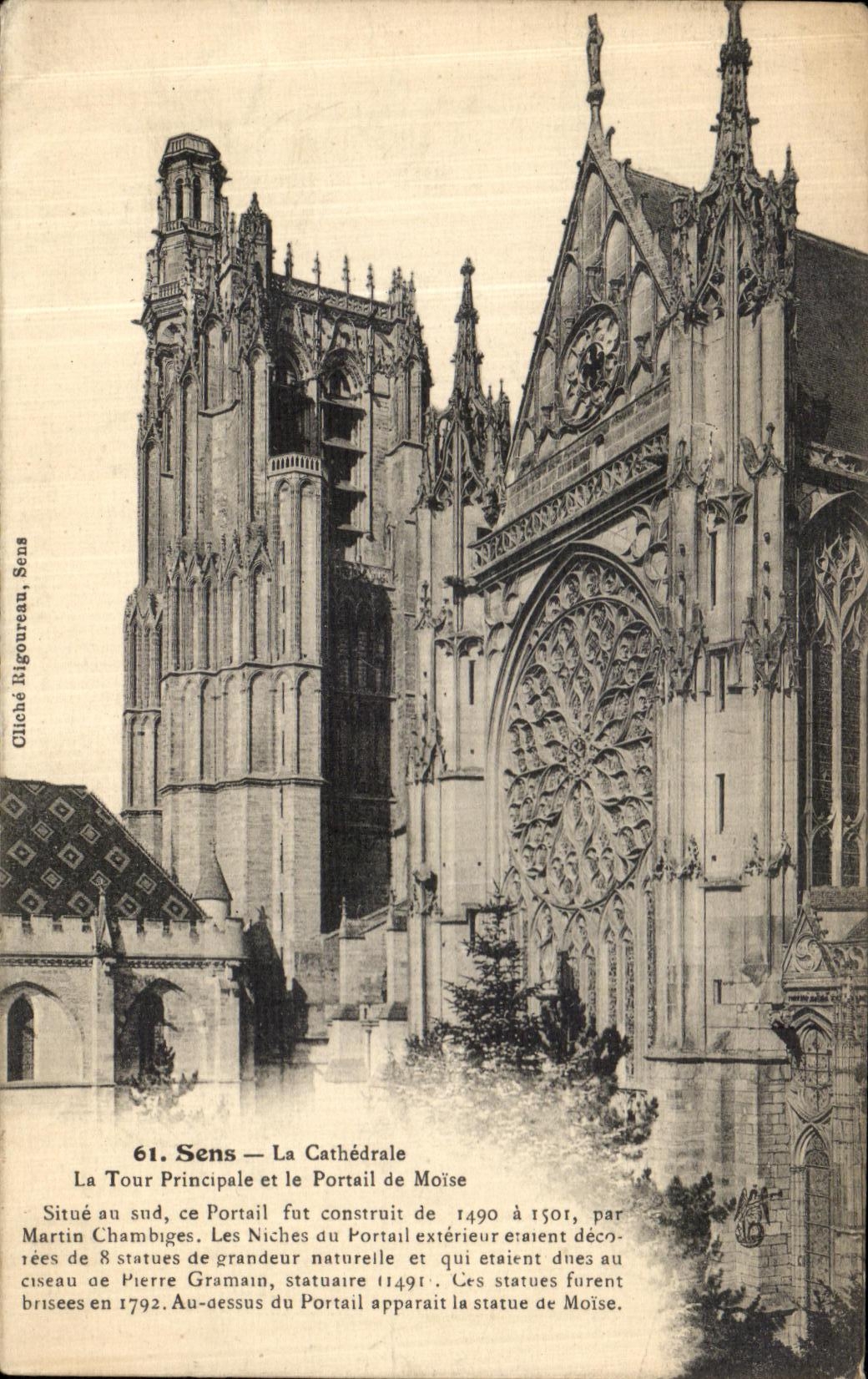 CPA Sens La Cathedrale La tour principale et le portail de Moise