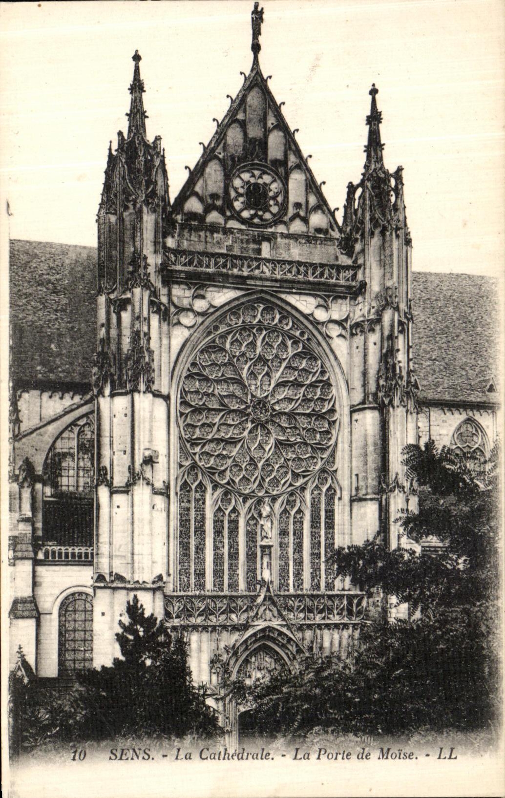 CPA Sens la Catbedrale La Porle de Moise