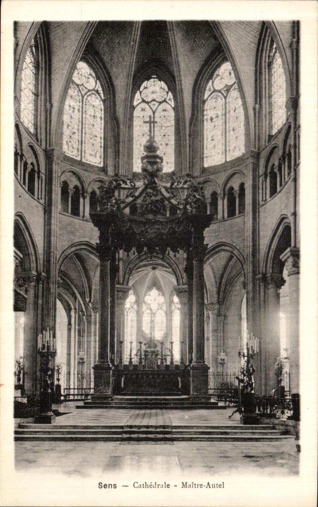 CPA Sens Cathedrale Maitre Autel