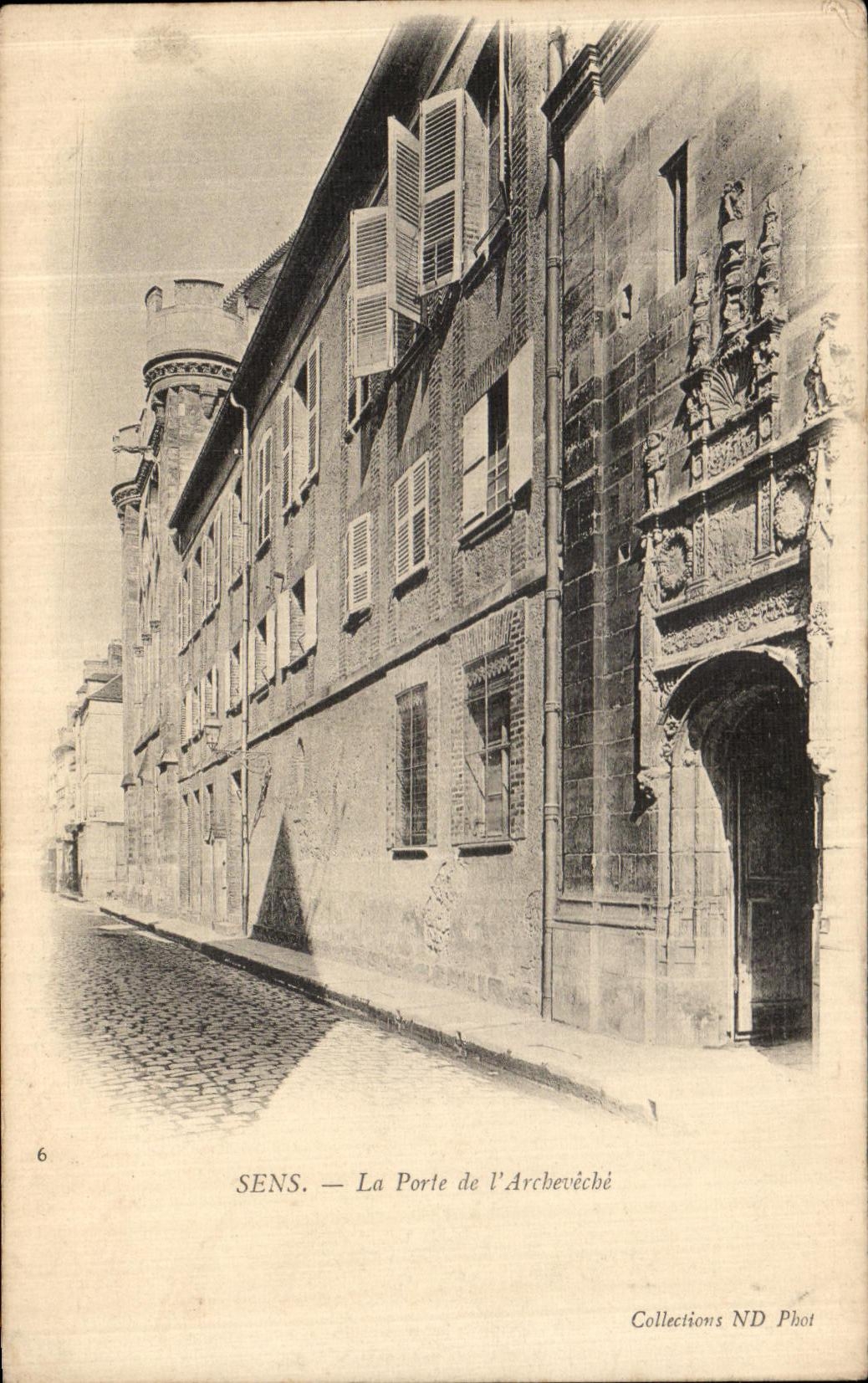 CPA Sens La Porte de l Archeveche