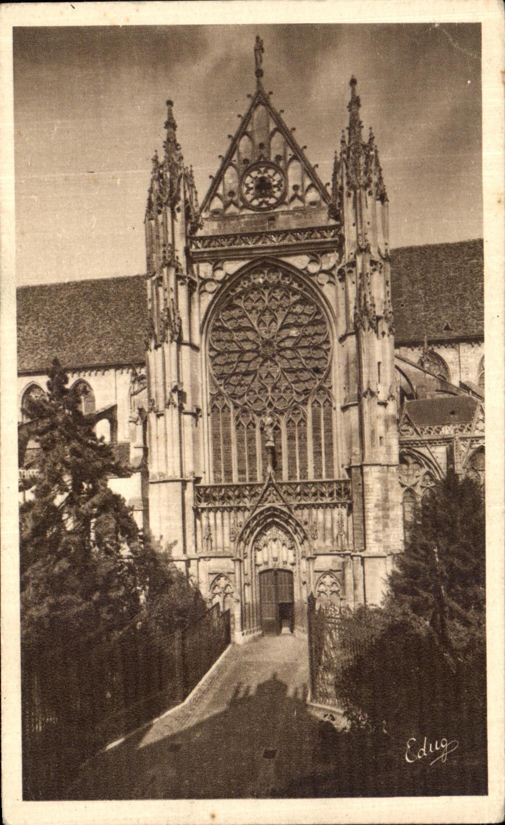 CPA Sens Le Portail Sud de la Cathedrale dit Portail de Moise